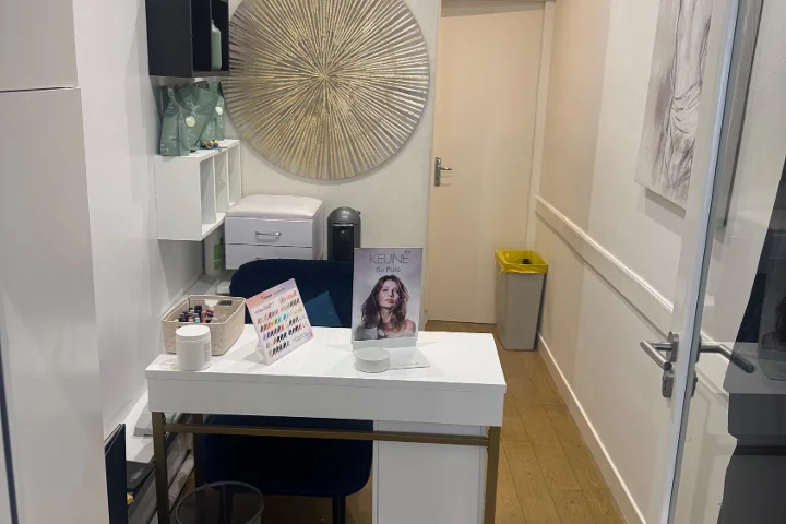 Intérieur salon coiffure 1 rue Maublanc Paris 15 - Vaugirard